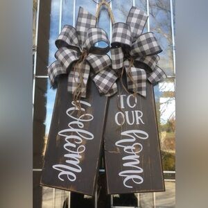 Handmade Holiday Door Hanger – Rustic Pinewood Tags with Bow (Outdoor Safe)